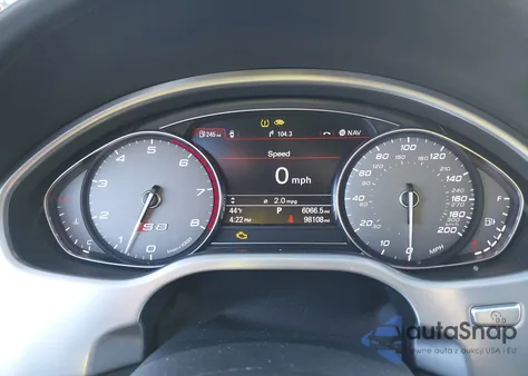 2017 Audi S8 4.0T Plus z USA, uszkodzony, nr VIN WUAJ5AFD4HN900746